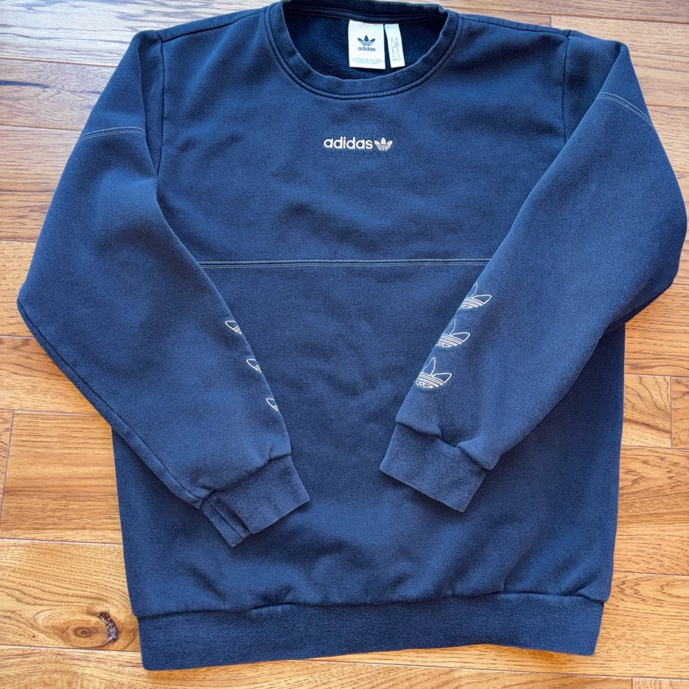 Oversized Adidas Black Crewneck Sweater with Gold Stitching